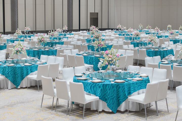 Ballroom/Hall 130 of 251