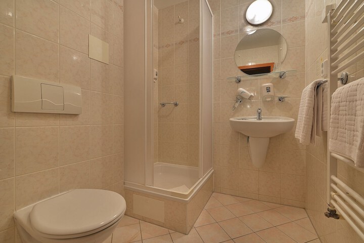 Room 20 of 52