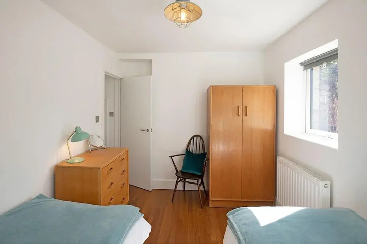 Room 2 of 14