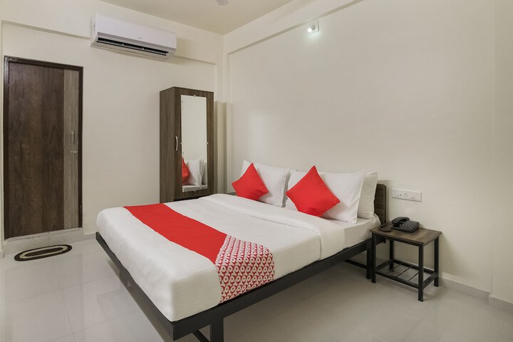 Room 16 of 21