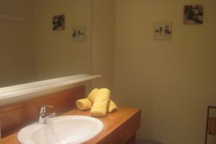 Room 16 of 79
