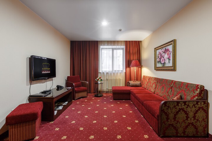 Room 7 of 38