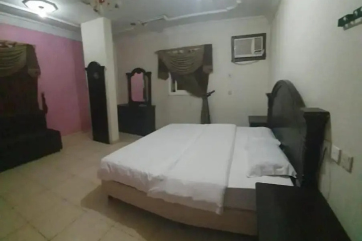 Room 3 of 11