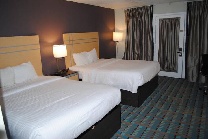 Room 30 of 85