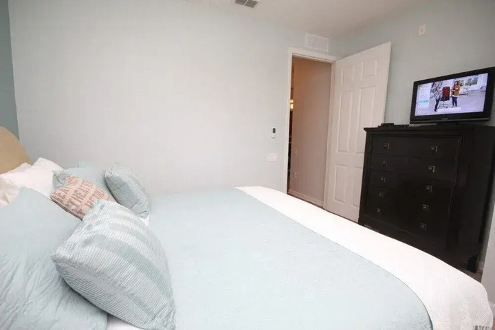 Room 3 of 24