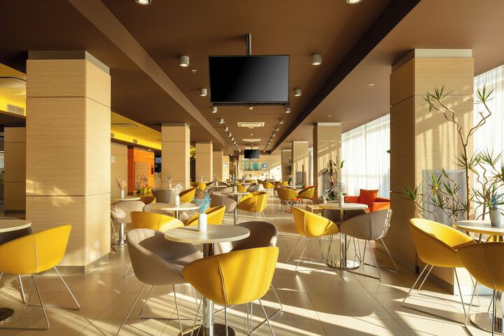 Hotel Interior 4 of 70