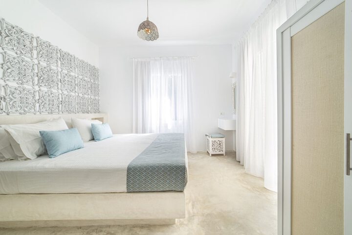 Room 2 of 22