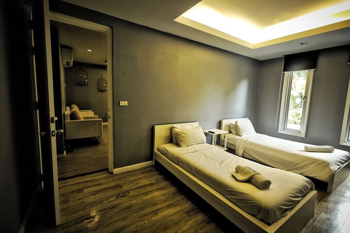 Room 7 of 69