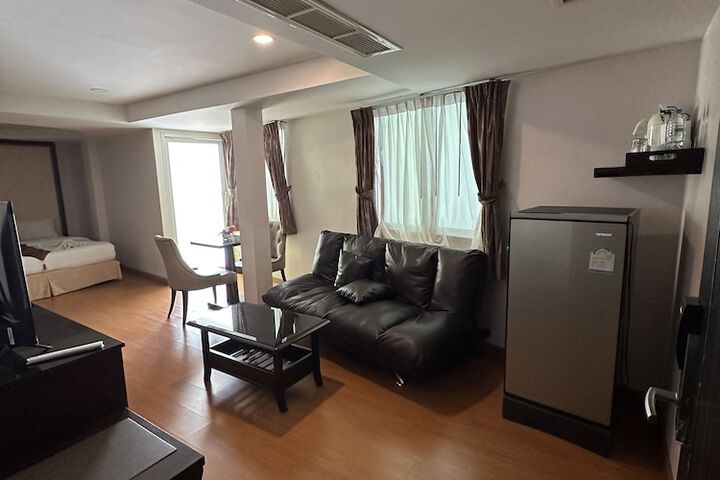 Room 20 of 38