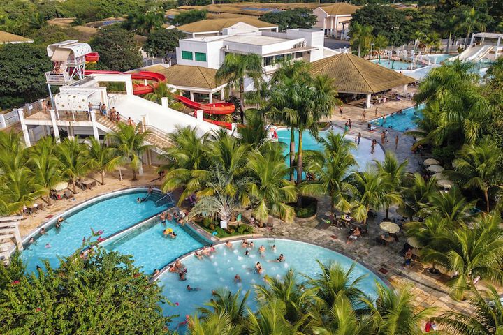 Hotel with Pool