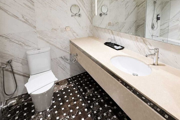 Clean Restrooms