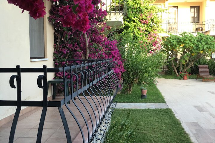 Terrace/Patio 9 of 36
