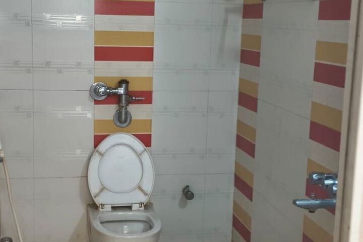 Room 3 of 27
