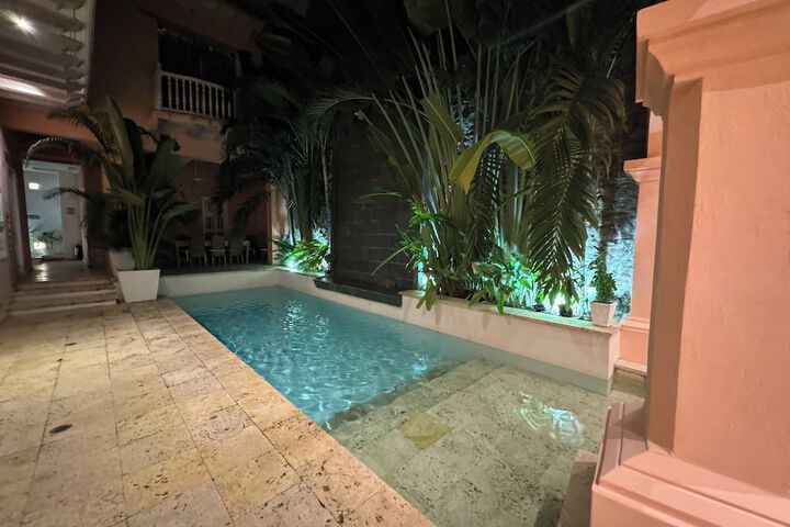 Pool 65 of 96