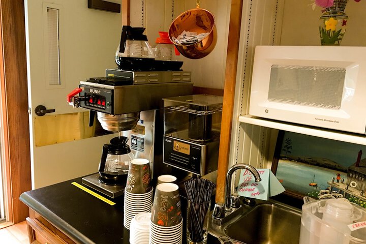 Breakfast/Coffee Service 69 of 97