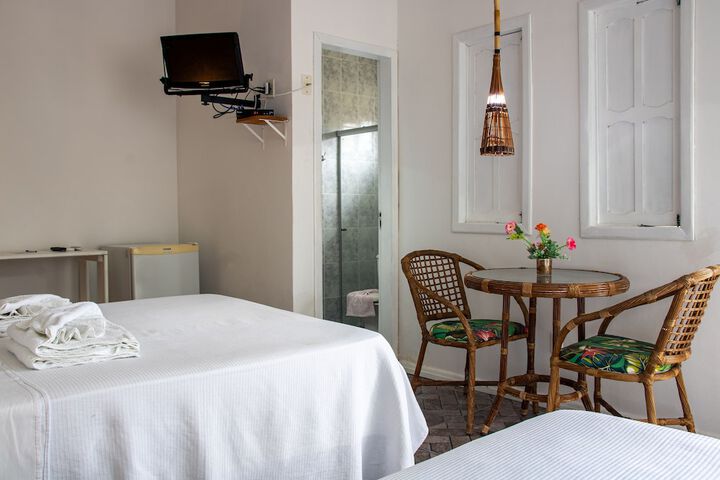 Room 10 of 82