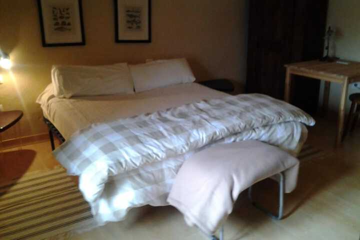 Room 12 of 32