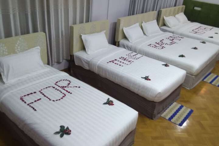 Room 7 of 25
