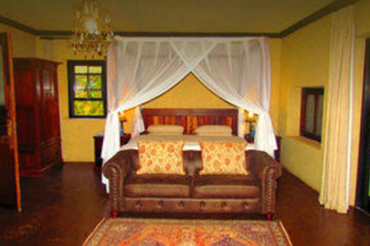 Room 16 of 40