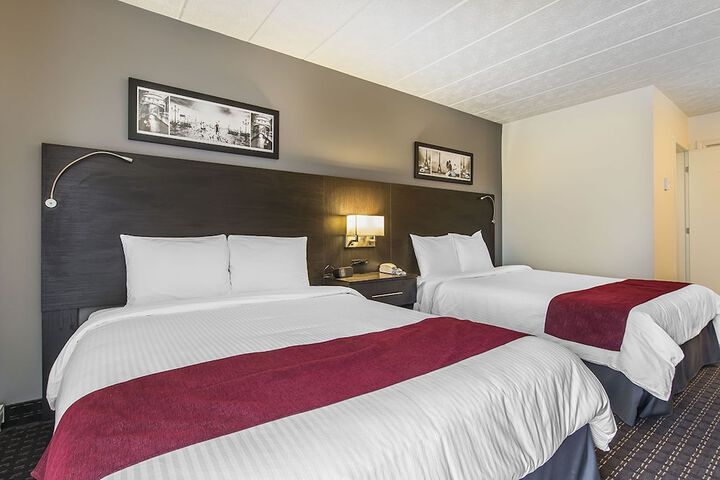 Room 21 of 32