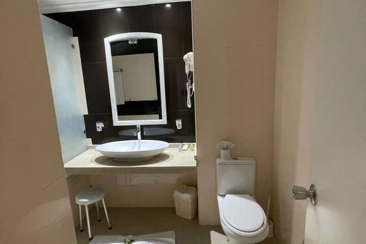 Room 18 of 54