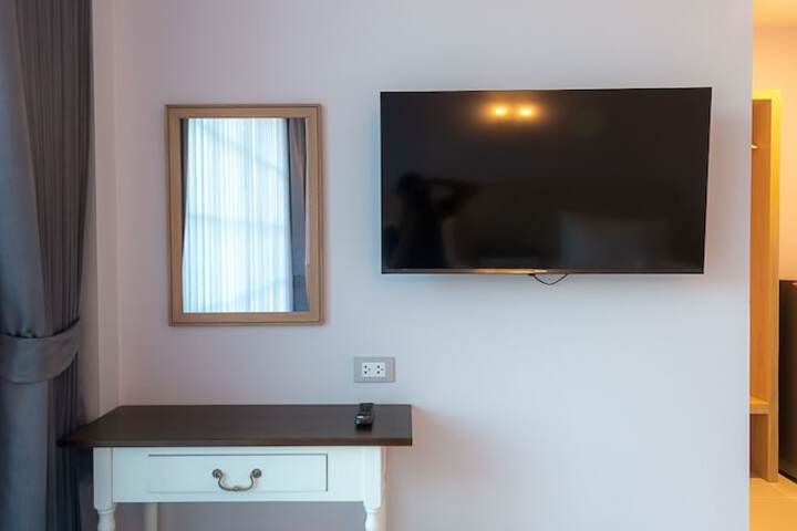 Room 15 of 32