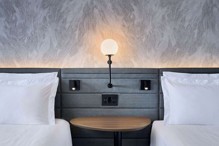 2 Queen Beds (18 of 23)