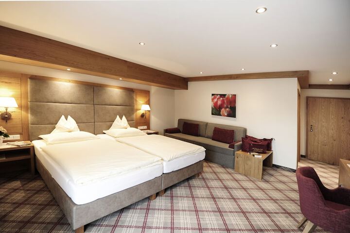 Room 60 of 164