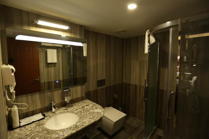 Room 19 of 58