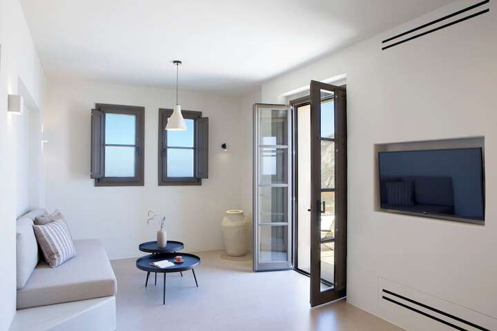 Room 4 of 189