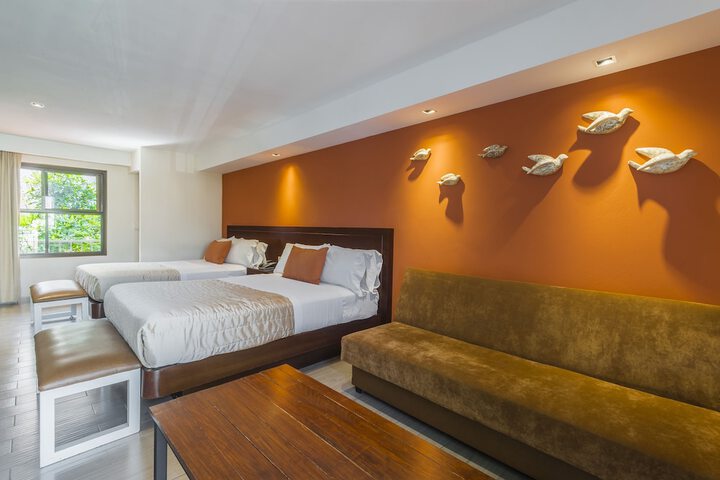 Room 7 of 37