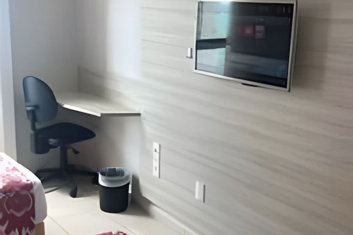 Room 34 of 137