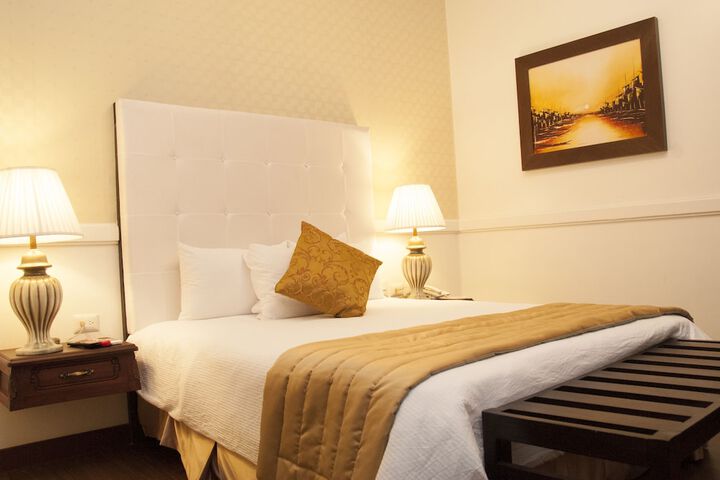 Room 4 of 44