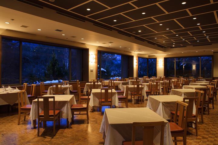 Dining 97 of 147