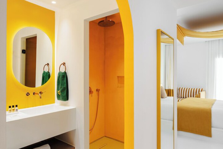 Room 92 of 142