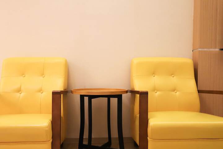 Room 37 of 59