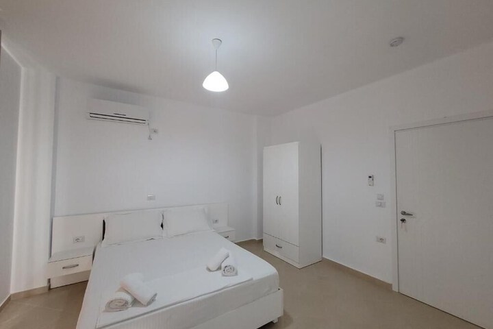 Room 35 of 115