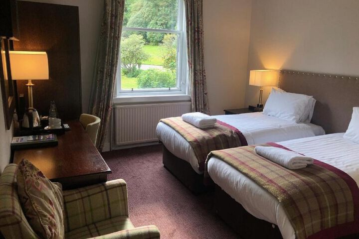 Room 13 of 40