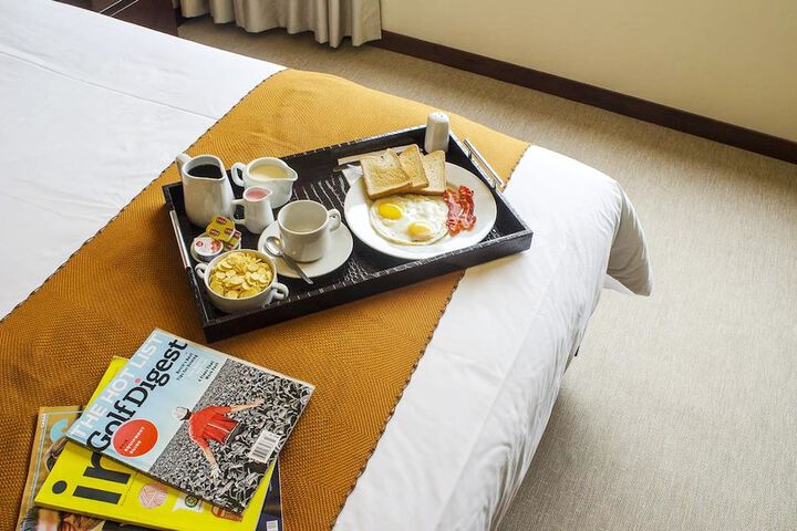 Breakfast/Coffee Service 29 of 36