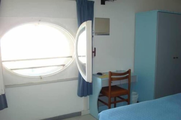 Room 15 of 70