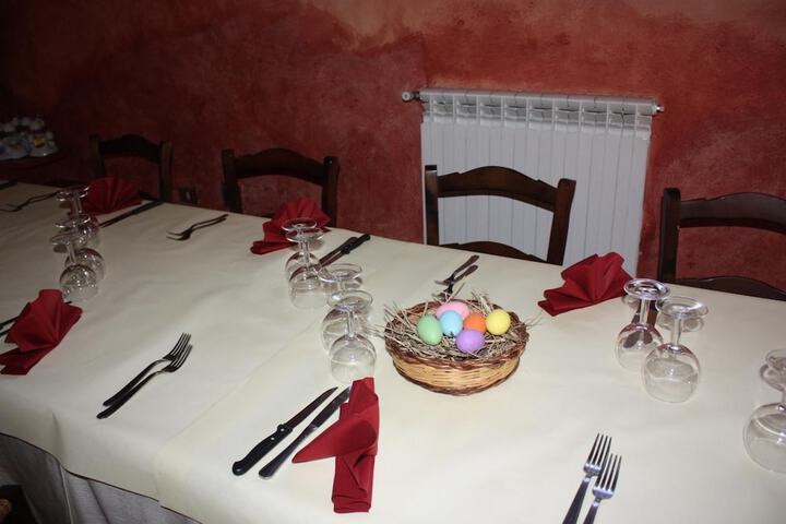 Dining 39 of 61