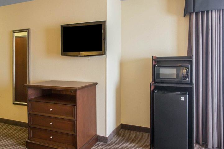 Room 10 of 39
