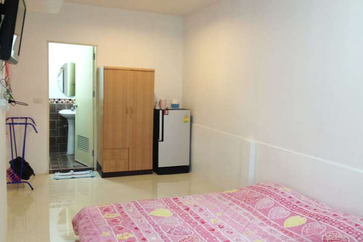 Room 8 of 21