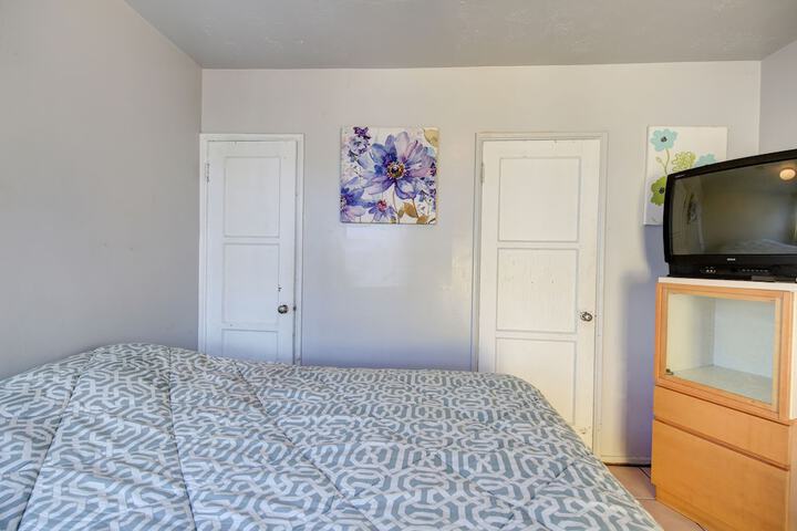 Room 4 of 47
