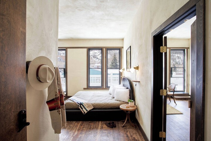 Room 10 of 45