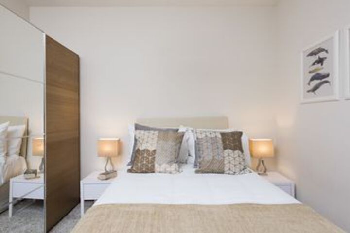 Room 12 of 26