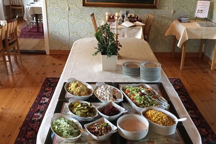 Breakfast/Coffee Service 9 of 40
