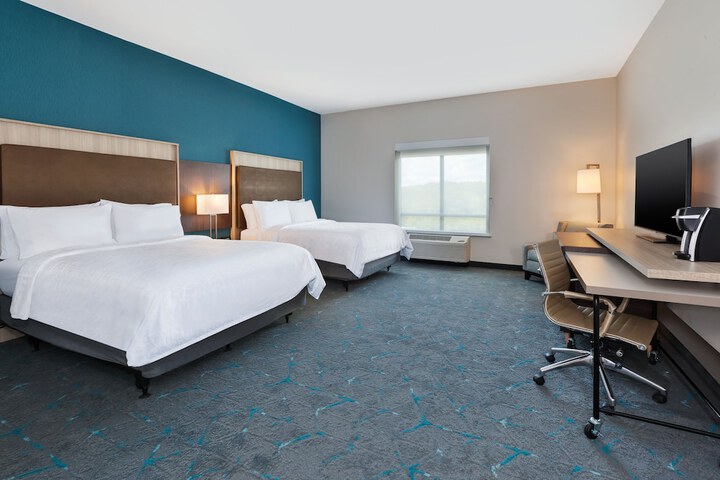 Room 4 of 37