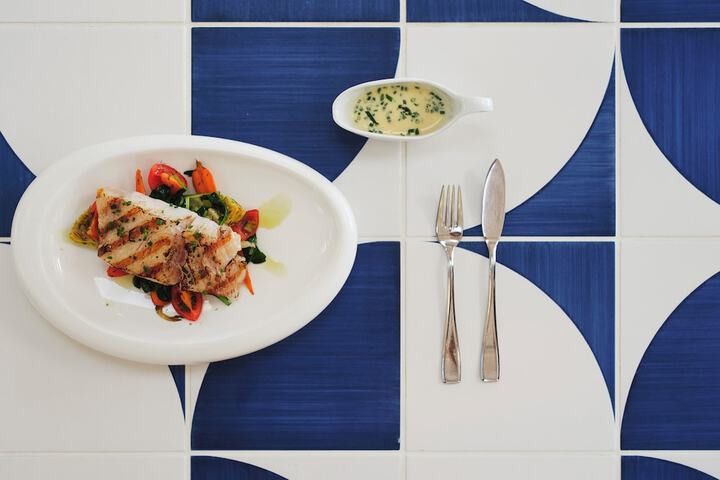 Dining 116 of 153