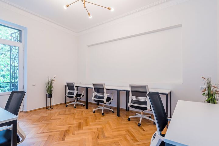 Business Center 95 of 139